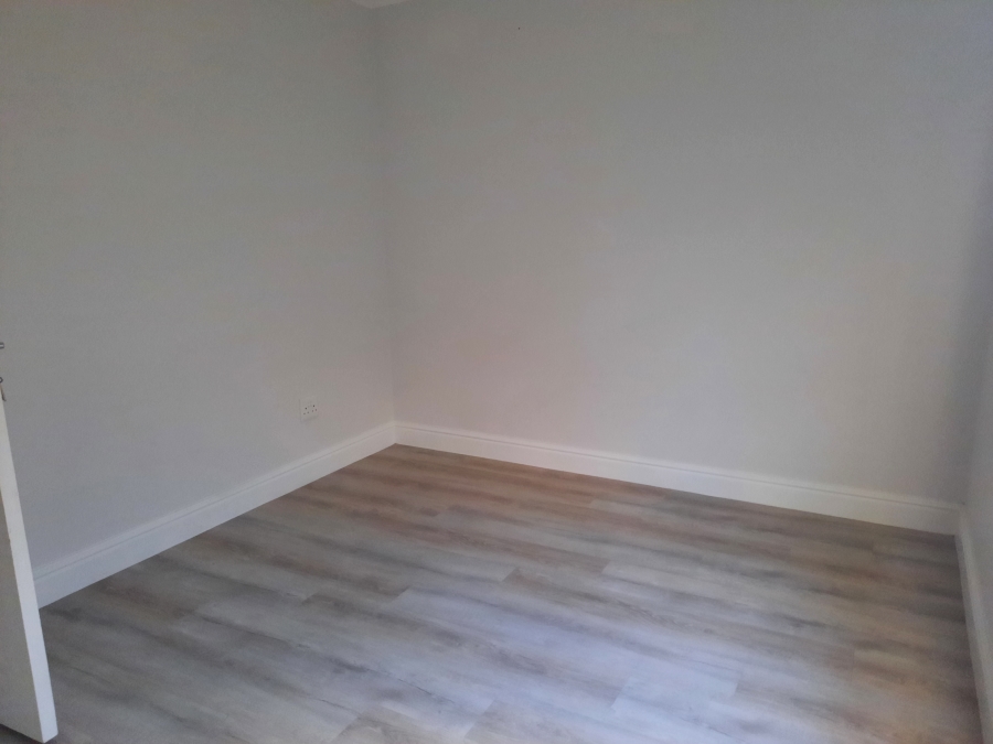 To Let 3 Bedroom Property for Rent in Langeberg Heights Western Cape